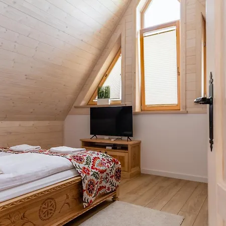 Rogata Premium, Willa