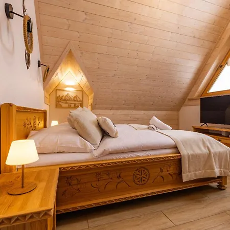 Villa Rogata Tatra View & Jacuzzi Kościelisko