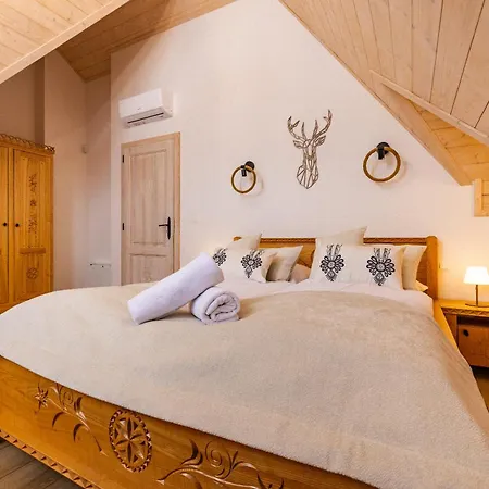 Villa Rogata Tatra View & Jacuzzi Kościelisko