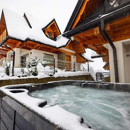 Villa Rogata Tatra View & Jacuzzi Kościelisko