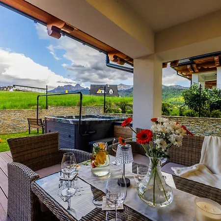 Villa Rogata Tatra View & Jacuzzi Kościelisko