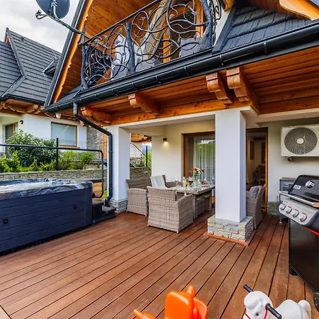 Rogata Tatra View & Jacuzzi Villa *