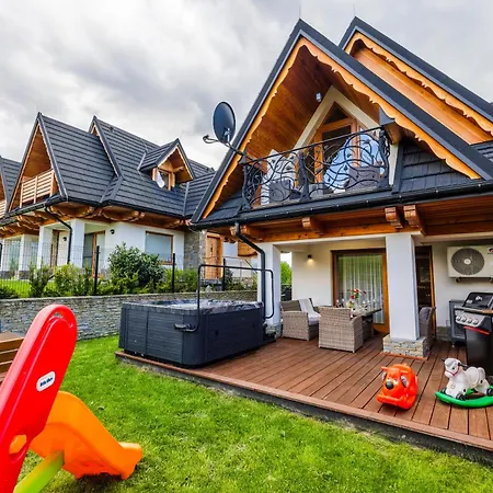 Villa Rogata Tatra View & Jacuzzi Kościelisko
